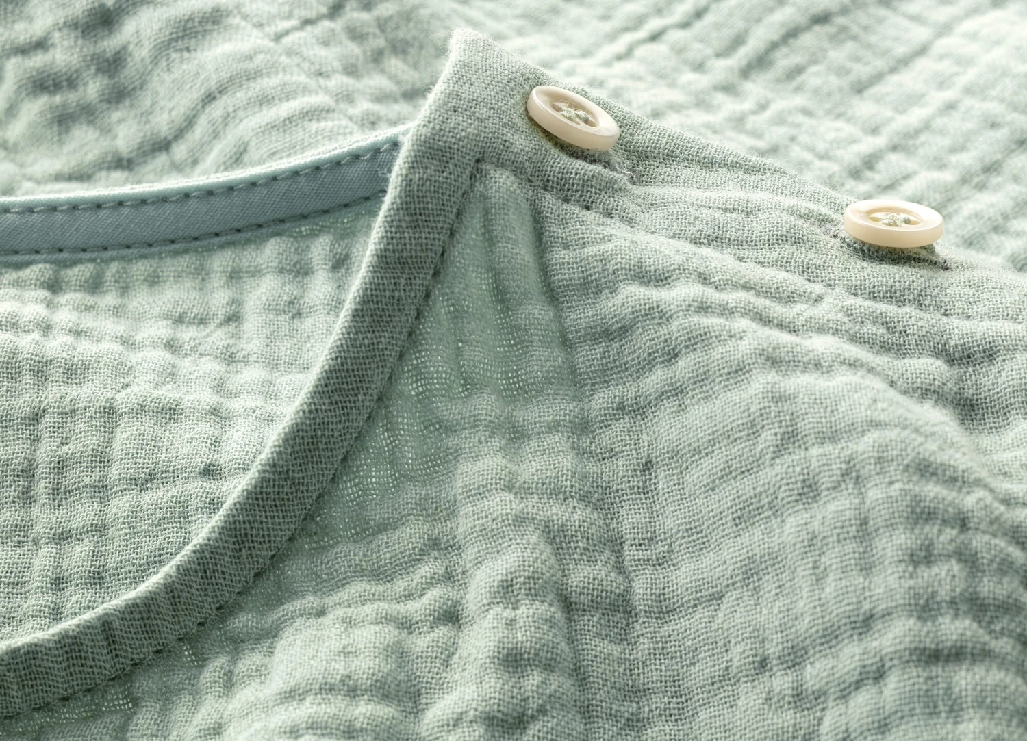 Kinder-Schlafanzug Musselin, Grüngrau 4 Kinder-Schlafanzug Musselin, Grüngrau – Bild 4