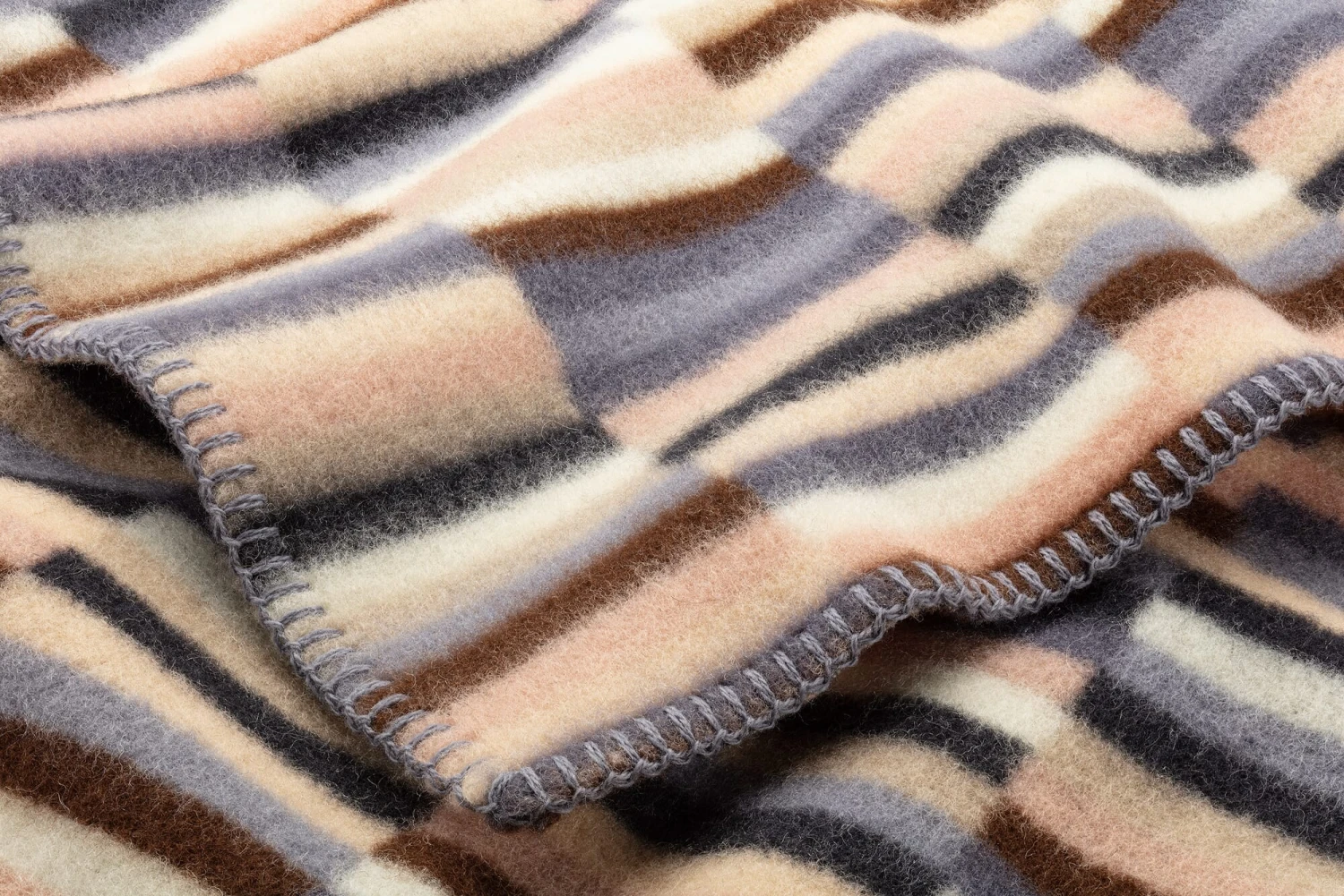 Lammwolldecke Ida, Blau 2 Lammwolldecke Ida, Blau – Bild 2