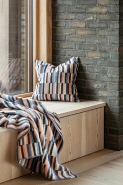 Lammwolldecke Ida, Blau 9 Lammwolldecke Ida, Blau -Optimal Einrichtungs Geschäft lammwolldecke ida 4