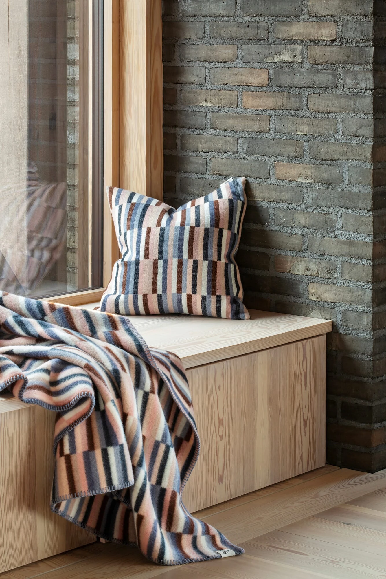 Lammwolldecke Ida, Blau 5 Lammwolldecke Ida, Blau – Bild 5