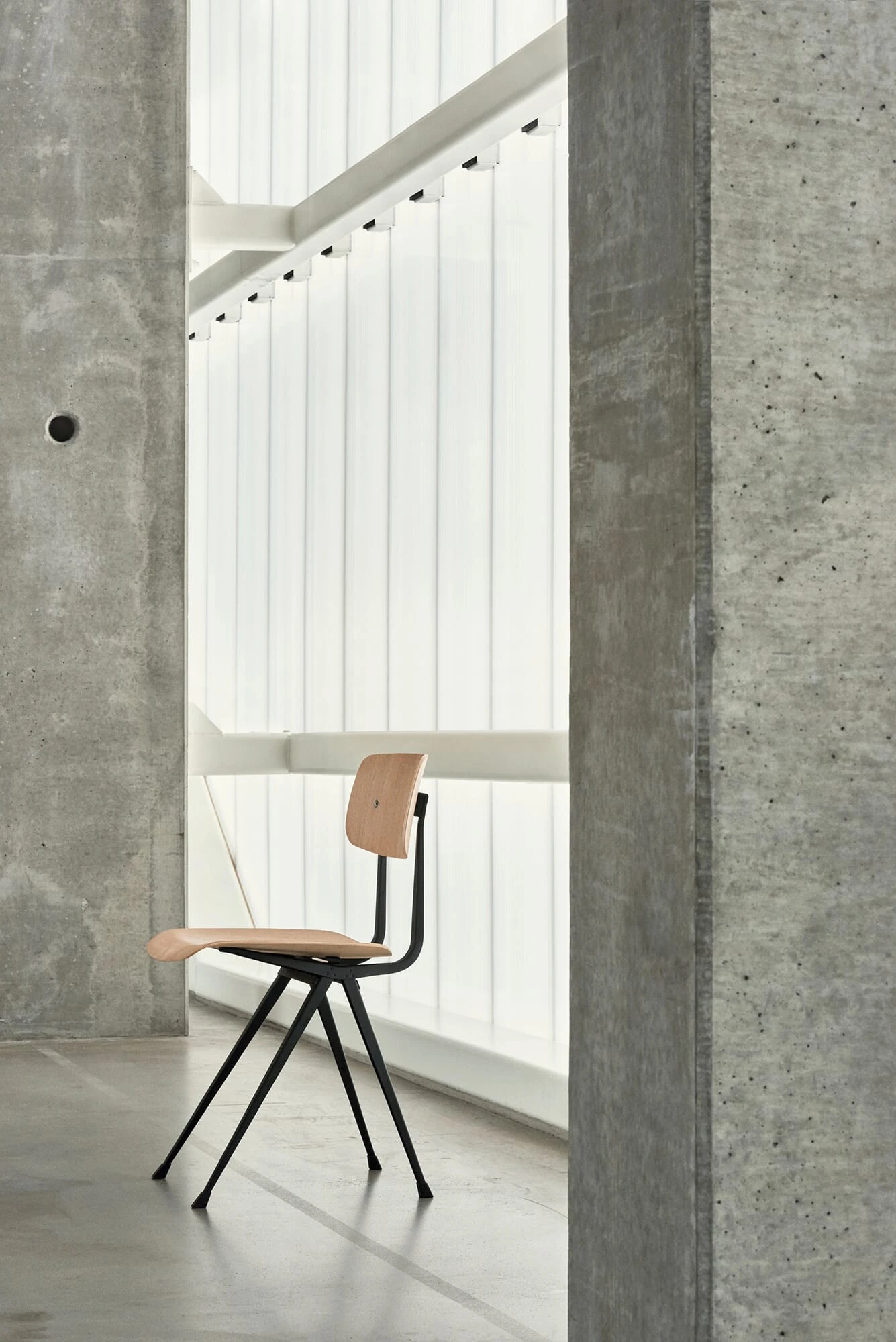 Hay Stuhl Result, Schwarz / Eiche 4 Hay Stuhl Result, Schwarz / Eiche – Bild 4